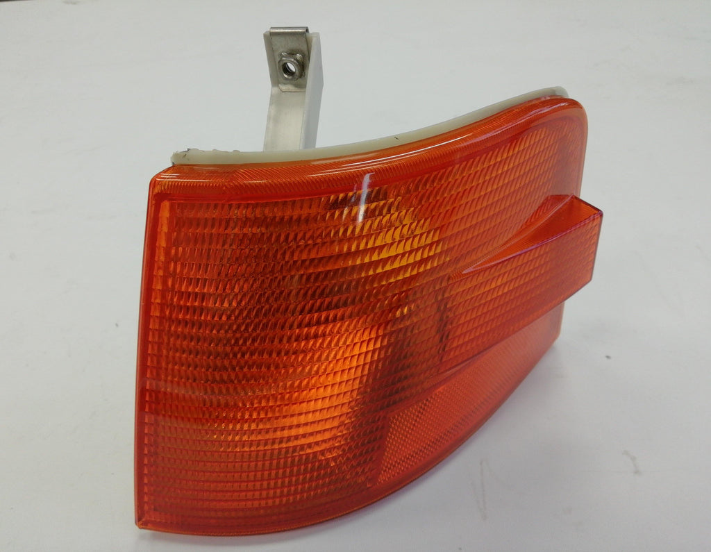 (15716) Volvo VNM Turn Signal 1998-2011