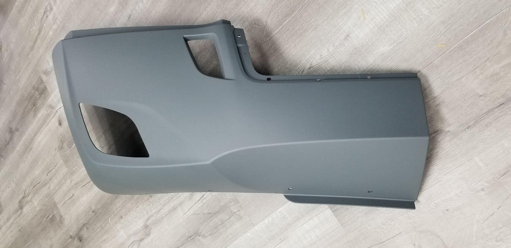 (18802) Freightliner Cascadia 116 / 126 Bumper Cover w/Fog Light Holes (2018+)