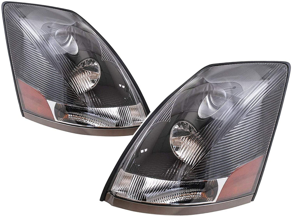 (18425) Volvo VNL 670 / 730 / 780 Black Projector Headlight ('03-'17)
