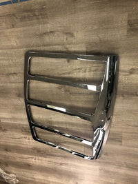 (H-20994-N) Peterbilt 579 Grille 2012-2019