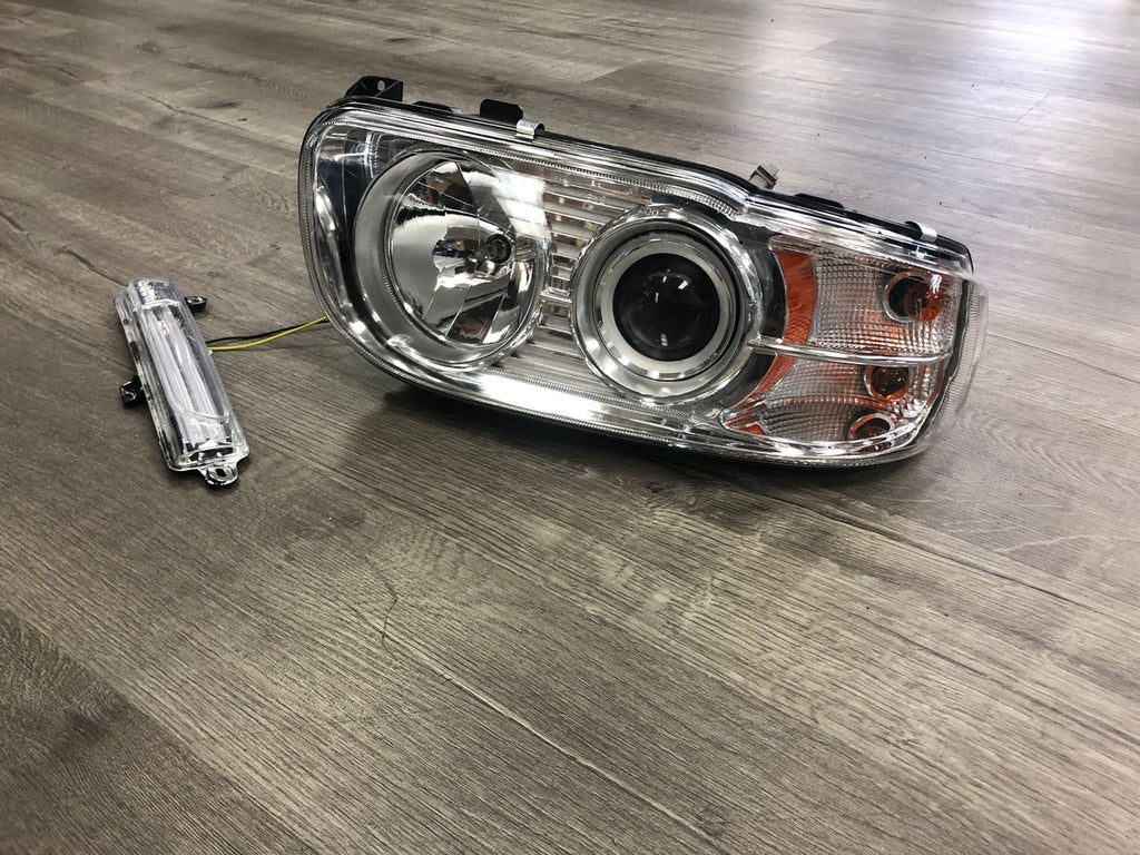 (H-20995-R/L) Peterbilt 388 / 389 Headlight Chrome
